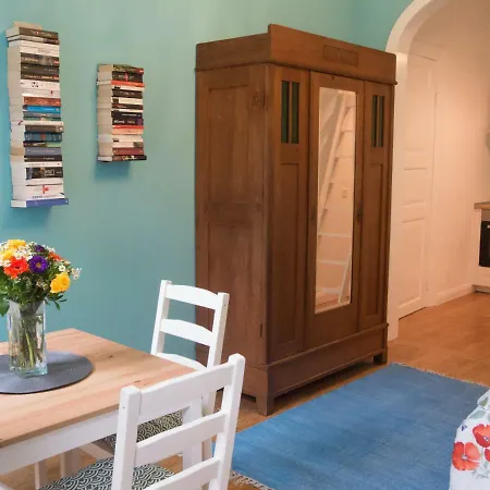 Schoenes Blau Zentral Апартаменты *