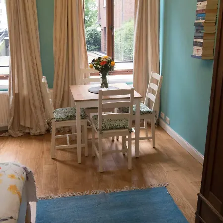 Schoenes Blau Zentral *